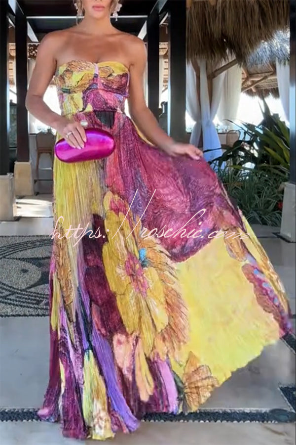 Zynelle | Floral Sweetheart Pleated Maxi Dress